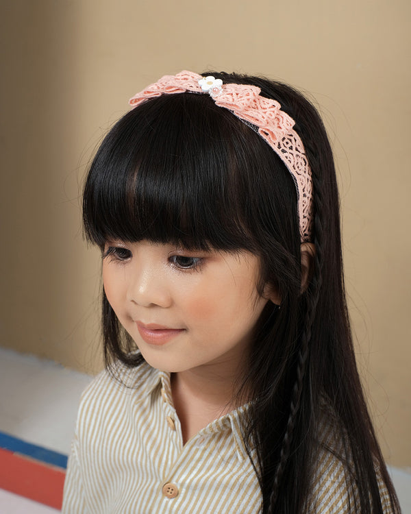 EMERY Pleated Lace Bow