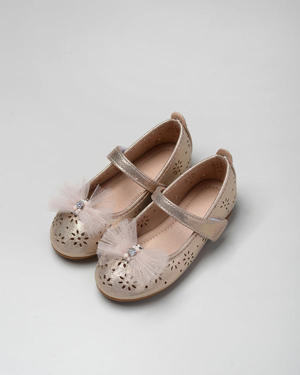 Margot Flat Shoes in Gold