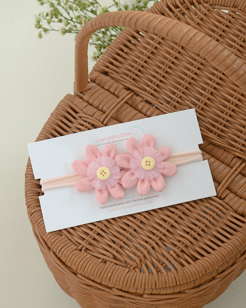 Daisy Flower in Soft Pink