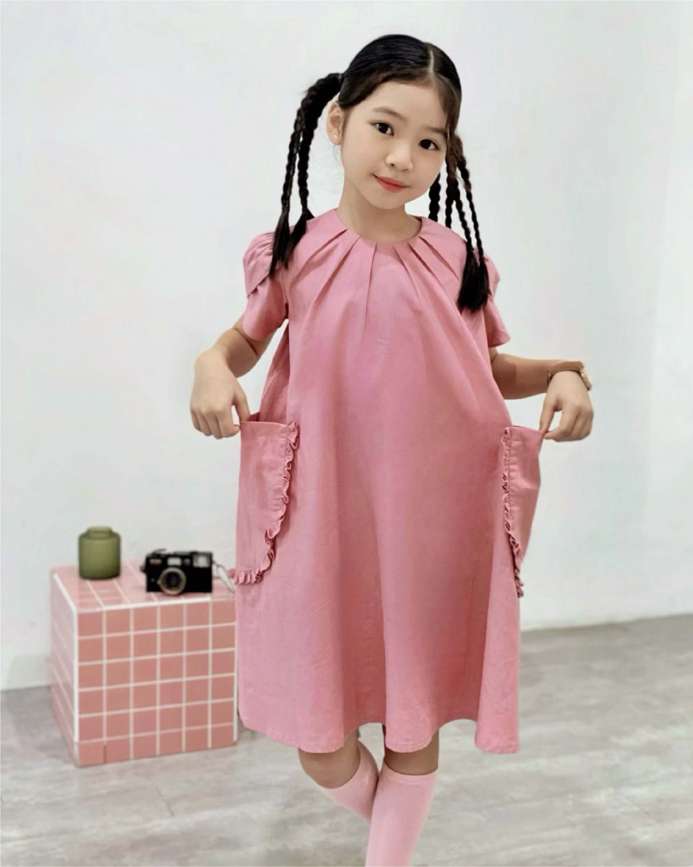 Matilda Tulip Sleeve Dress in Pink