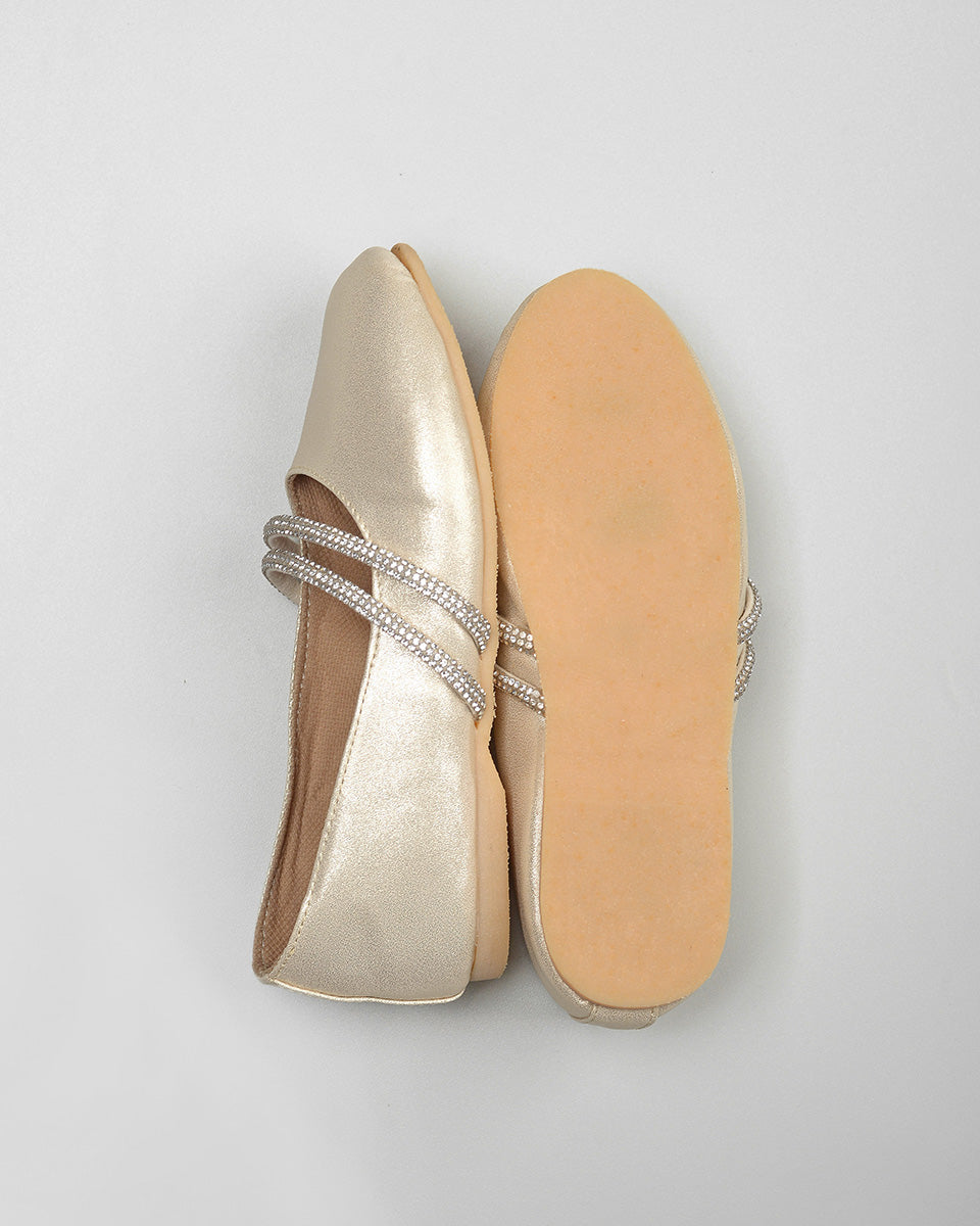 Zaira Gliterry Shoes in Cream