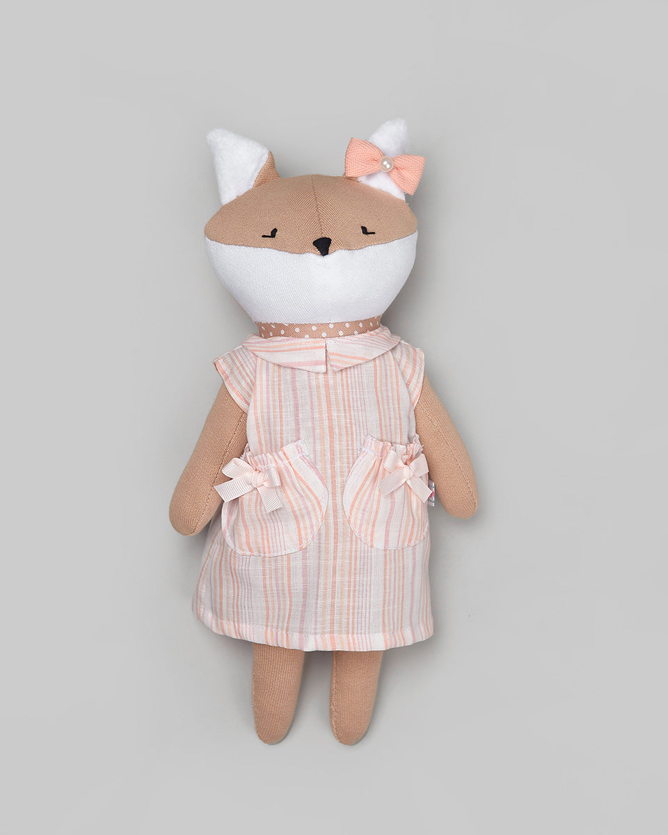 Zola Fox Doll in Solera Clothes