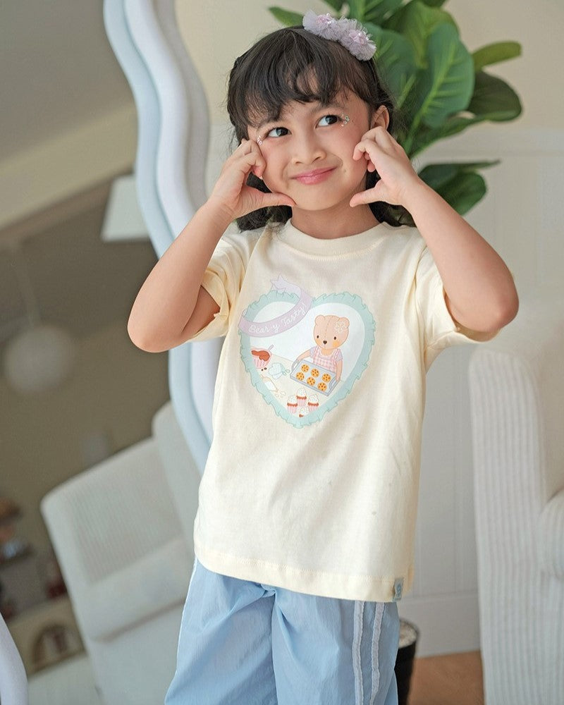 Bear-y Tasty T-Shirt in Cream