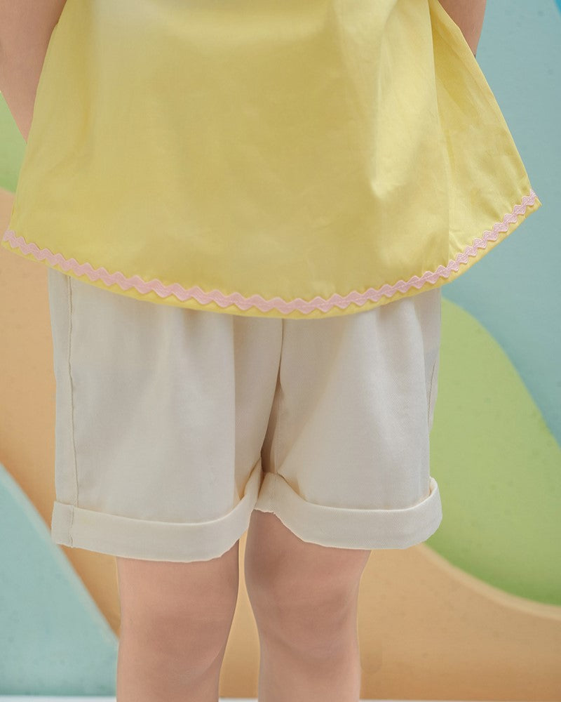 Nami Peterpan Collar Blouse in Yellow