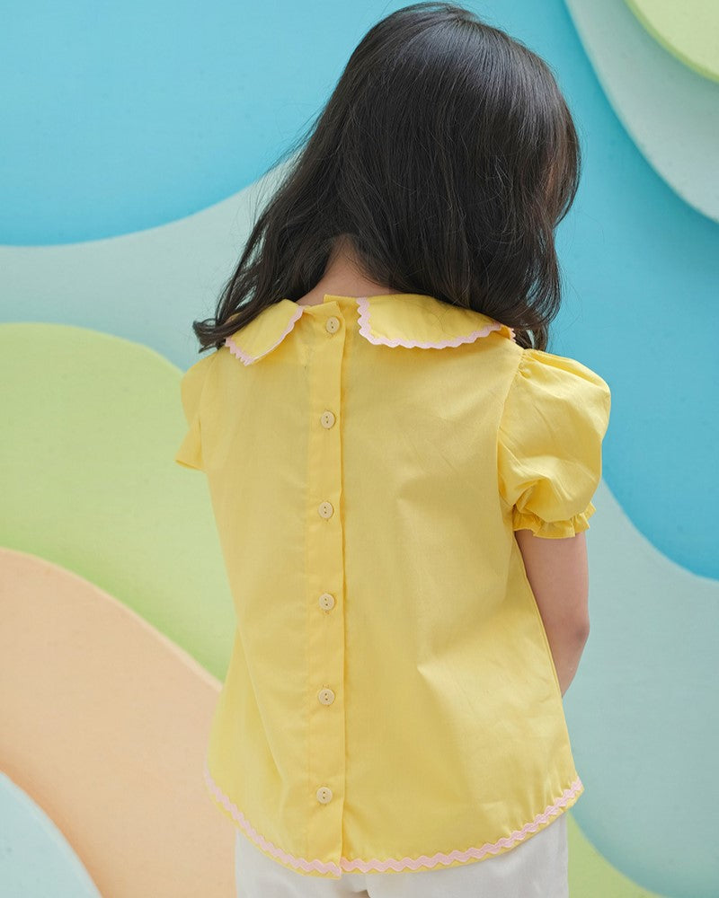 Nami Peterpan Collar Blouse in Yellow