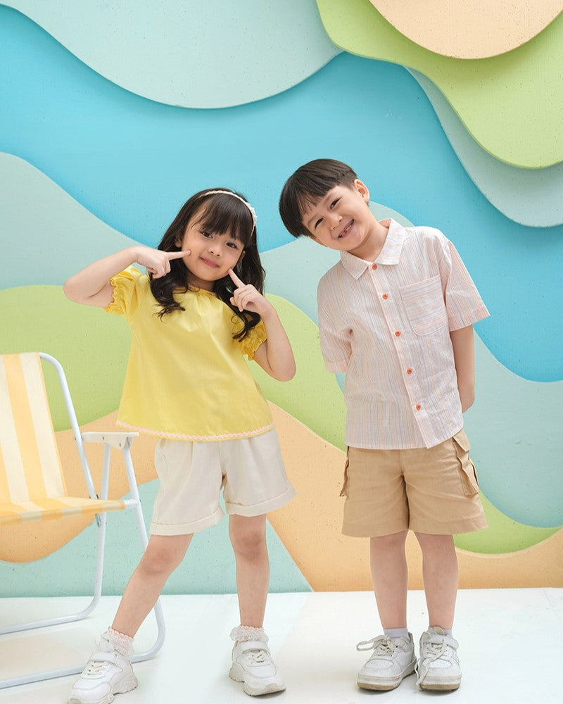 Nami Peterpan Collar Blouse in Yellow
