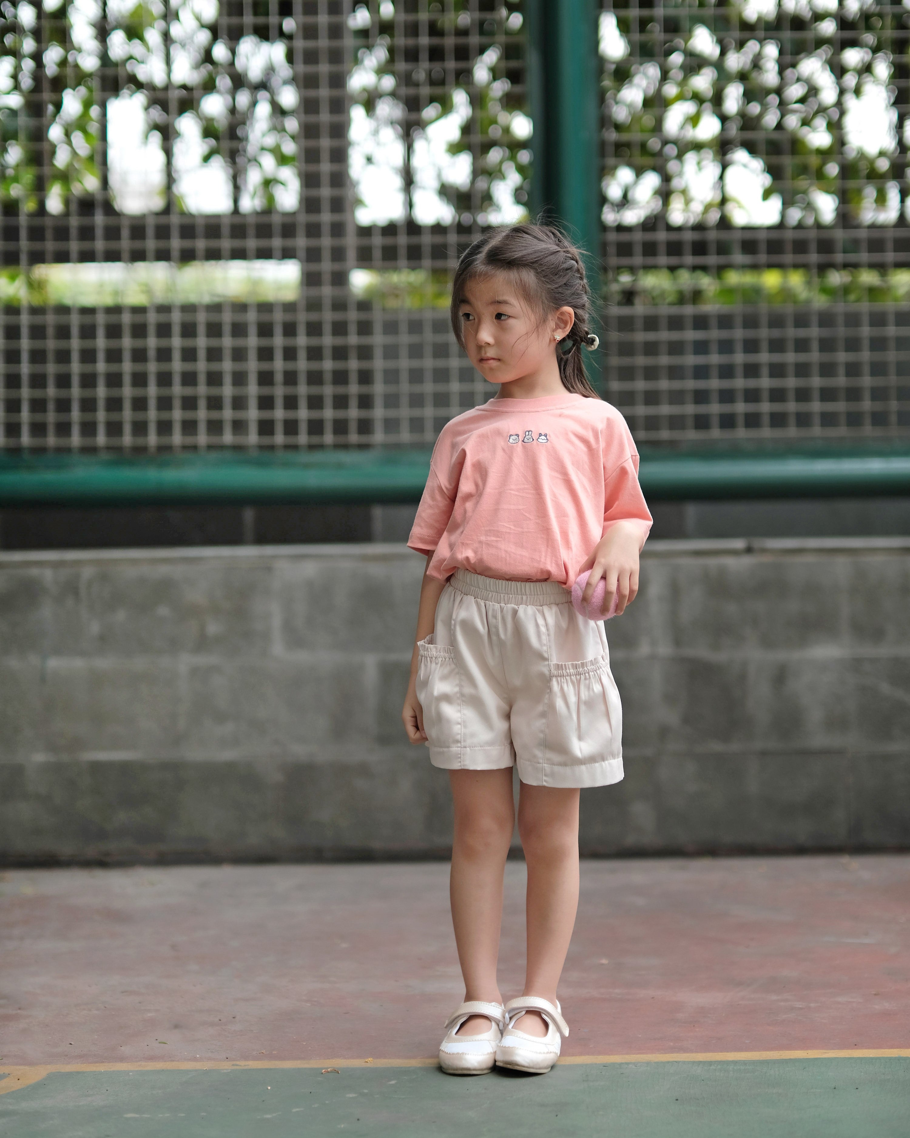 Three Buddies T-Shirt in Coral