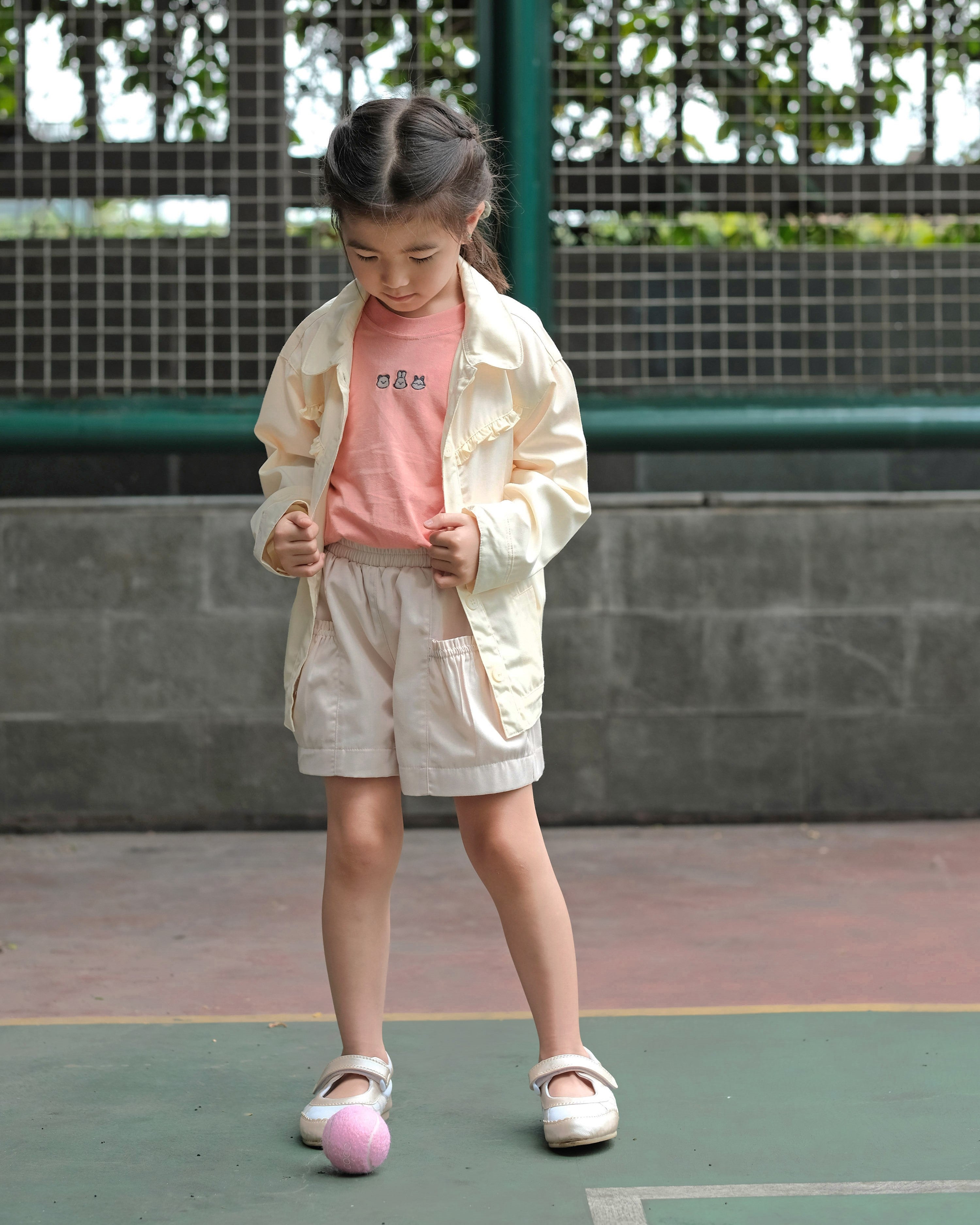 Three Buddies T-Shirt in Coral