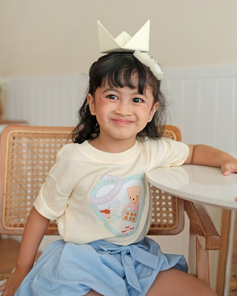 Bear-y Tasty T-Shirt in Cream