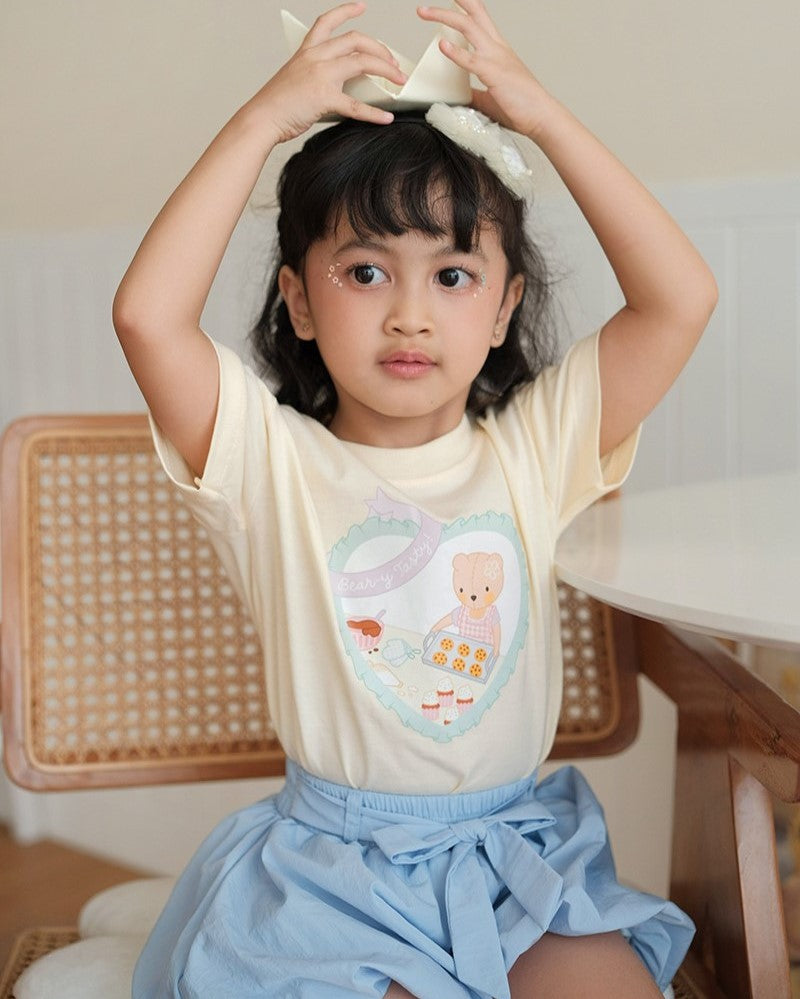 Bear-y Tasty T-Shirt in Cream