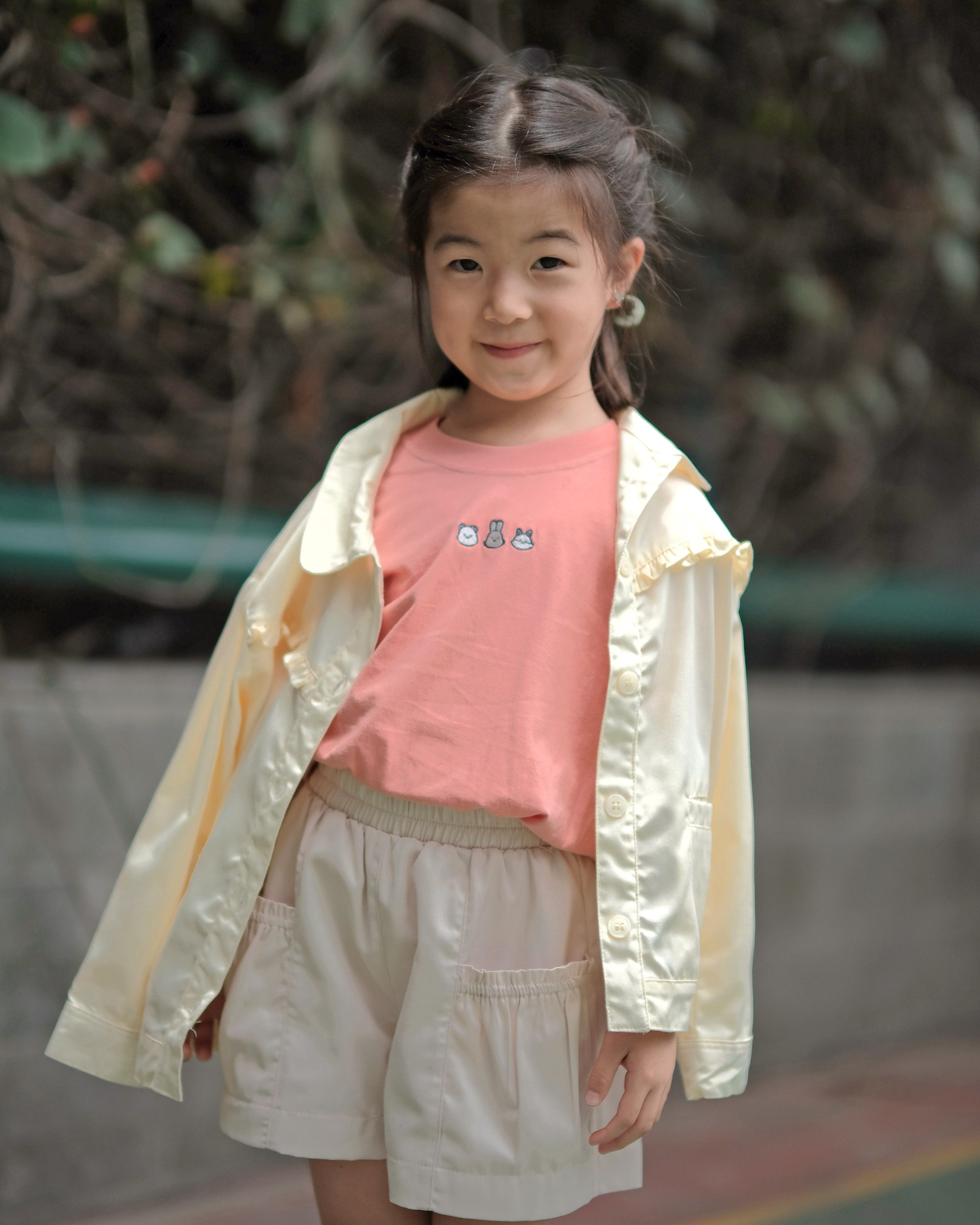 Three Buddies T-Shirt in Coral