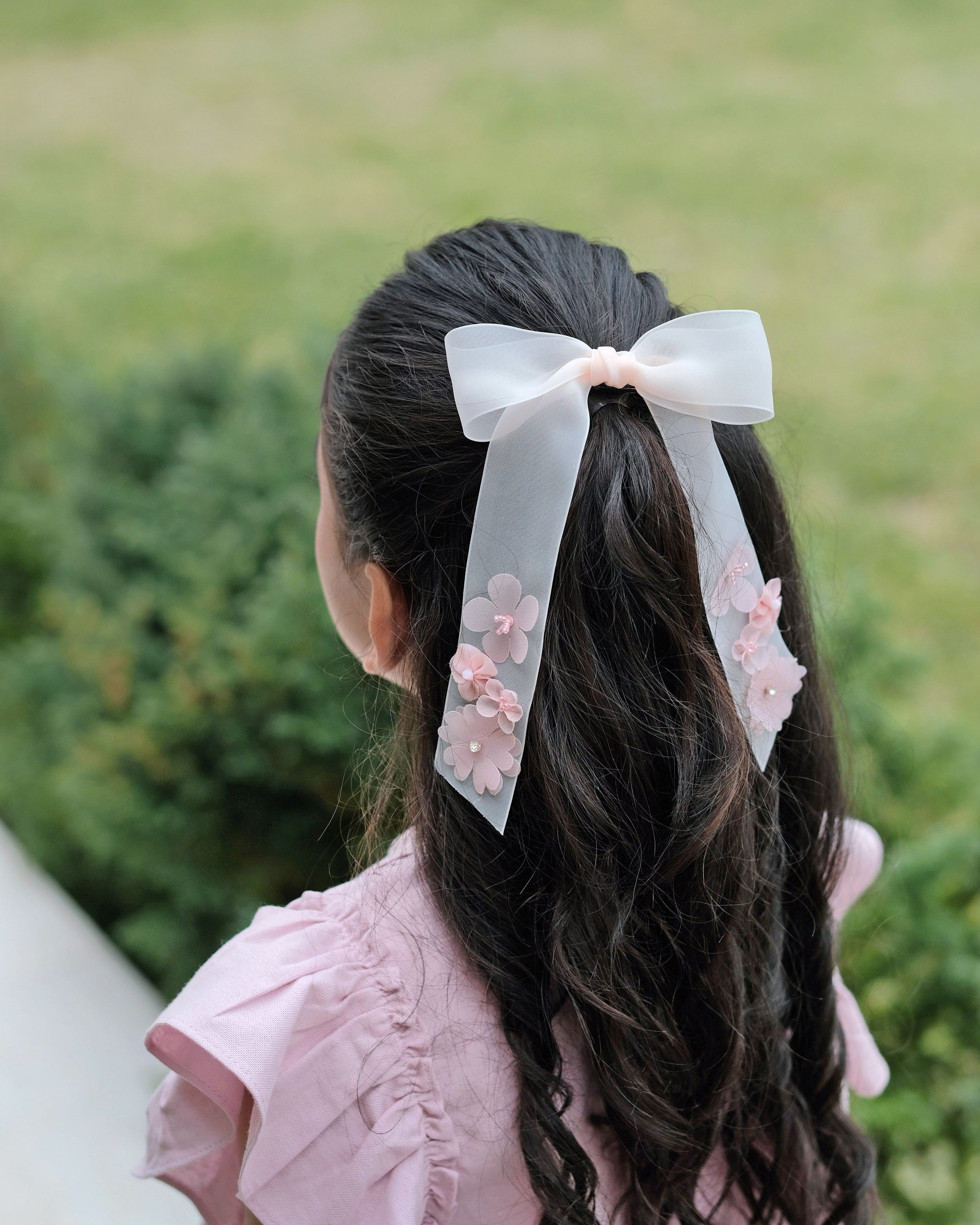 Carmen Bow Hairpin in Blush