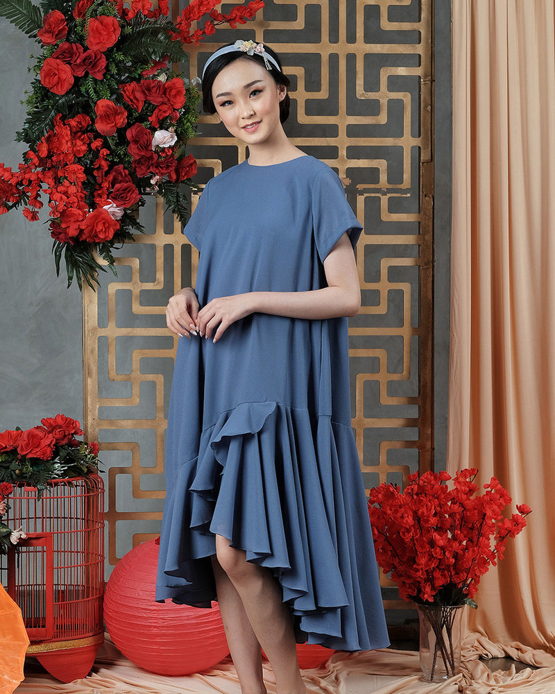 Lady Jia Li in Blue