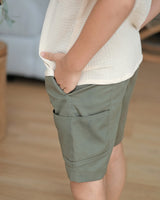 Collin Cargo Pocket Shorts in Olive