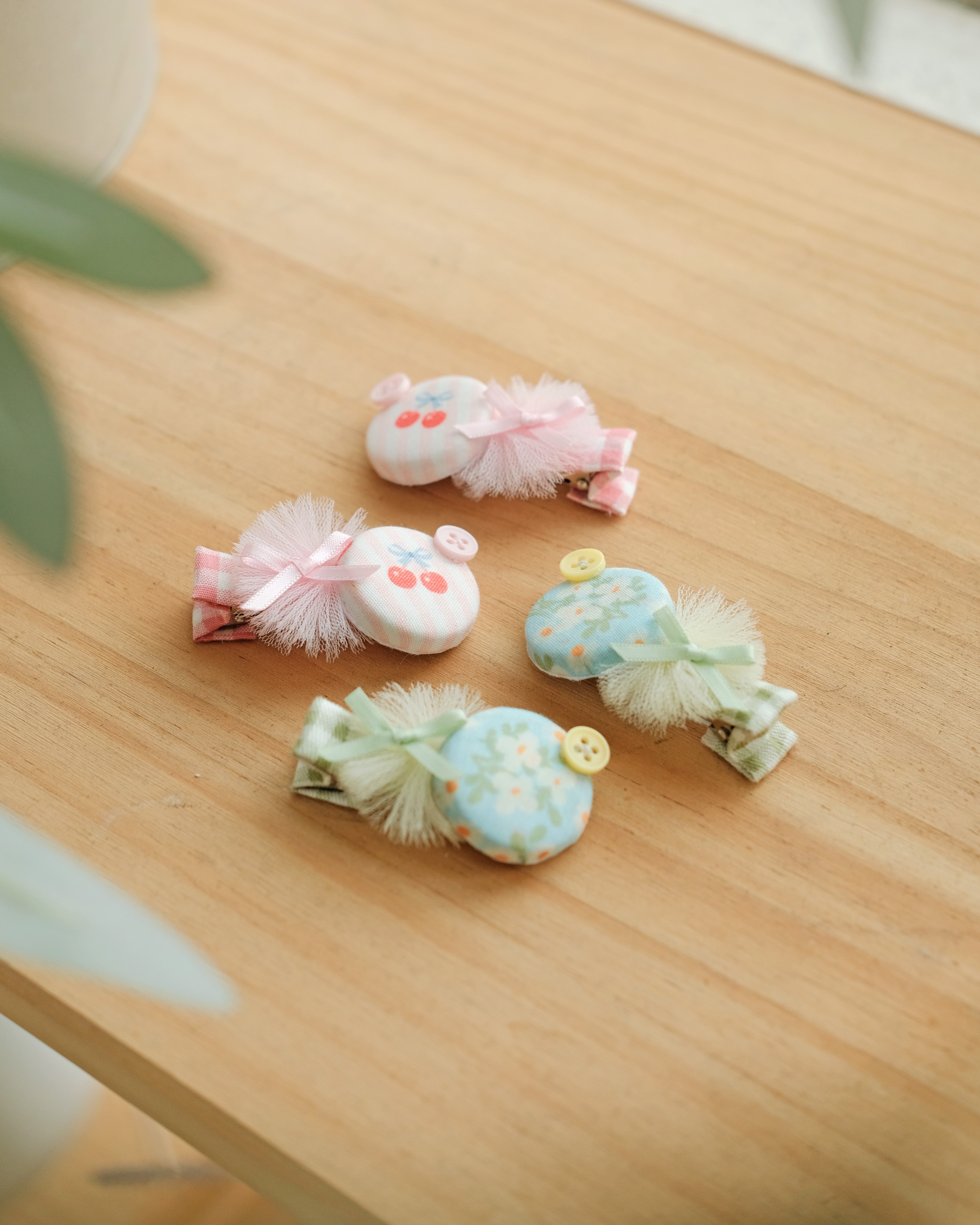 Juniper Hairpin in Cherry