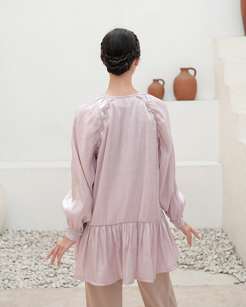 Lady Catira Shimmer Tunic in Lilac