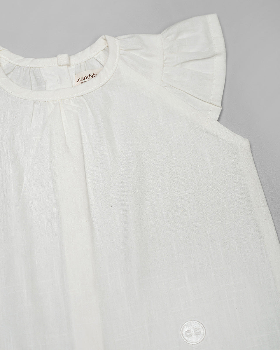 Basic : Ruffle Raglan Top in Broken White