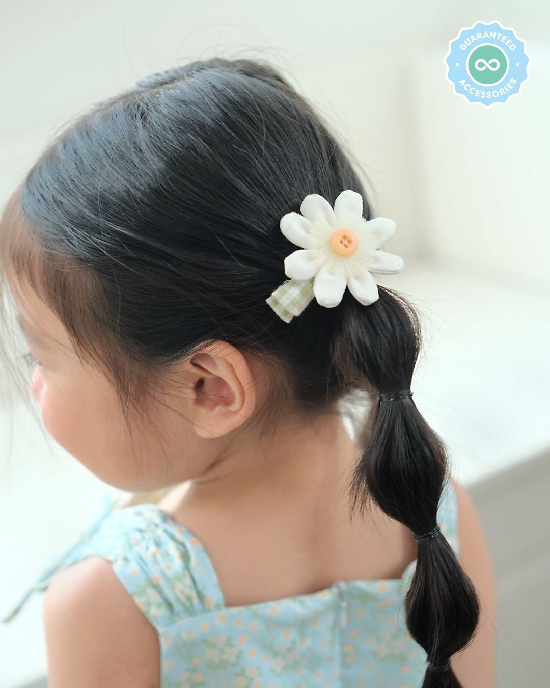 Daisy Flower in White