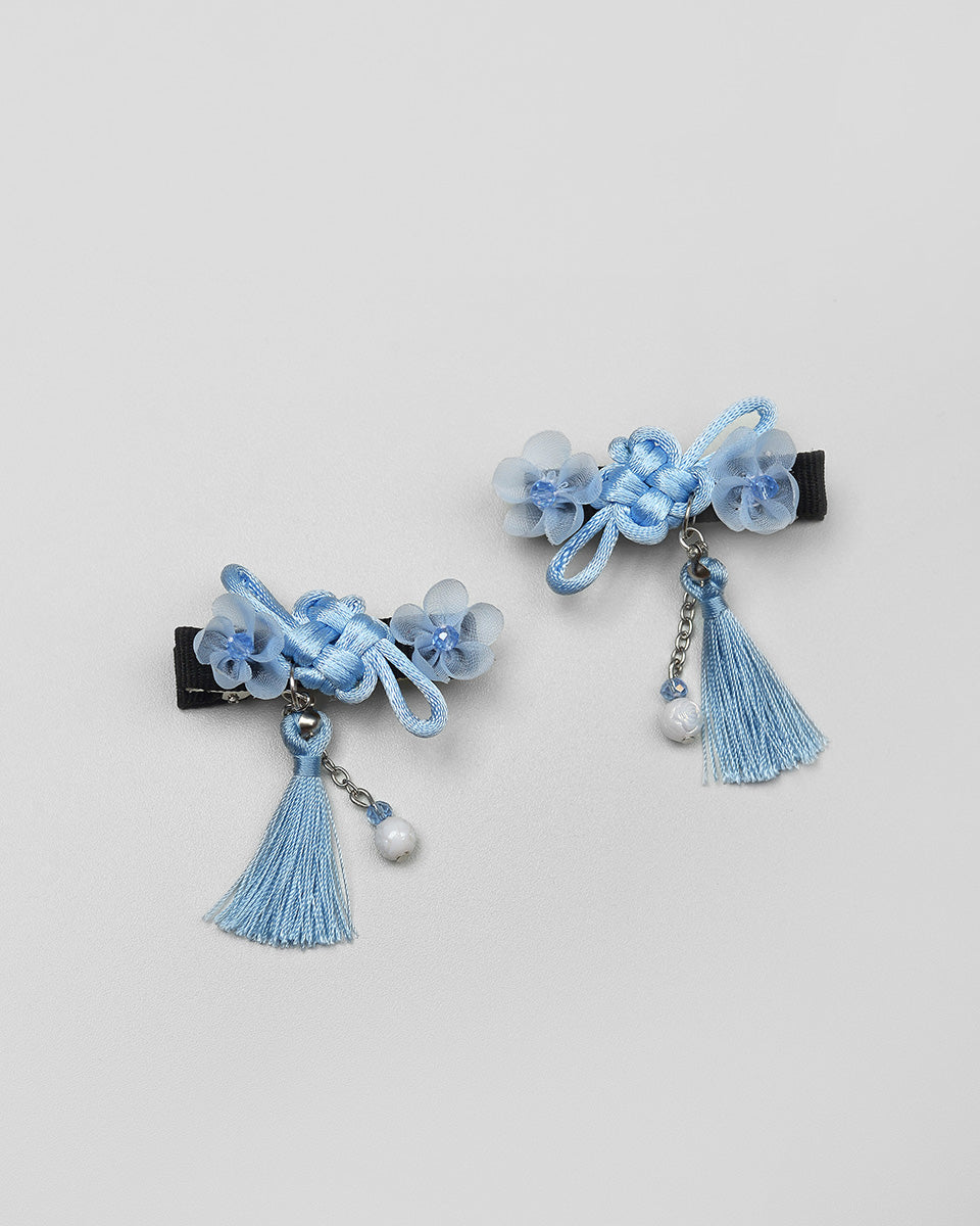 Fu Fu Knot Hairpin in Blue