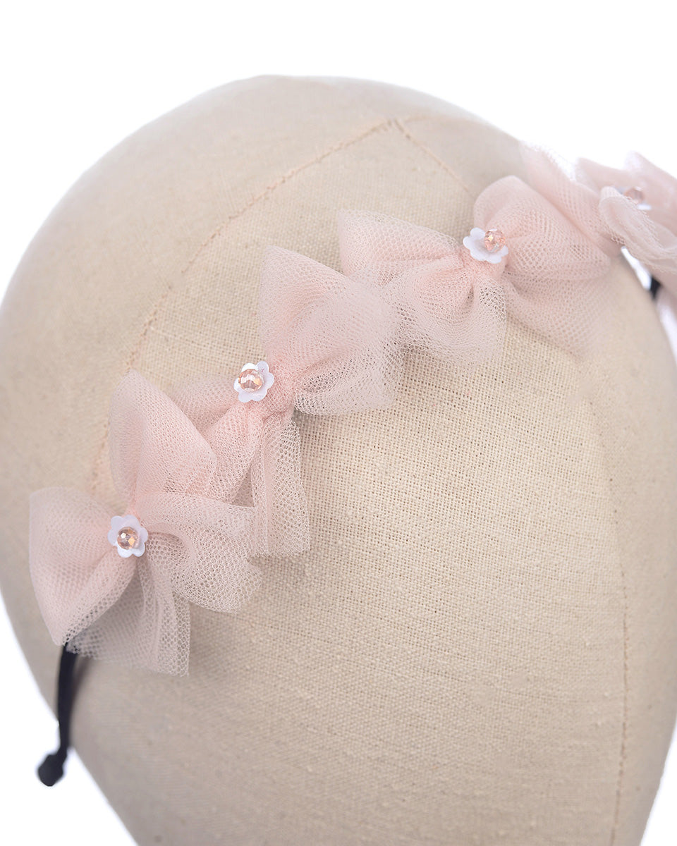 Arunika Tiara in Pink