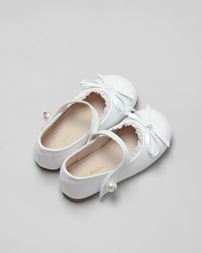 Loudres Bow Shoes in White