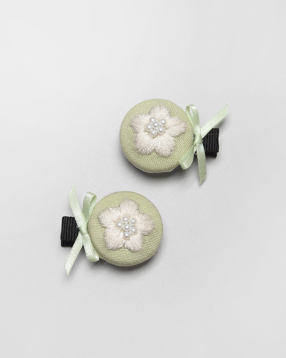 Candy Florette Buttons Hairpin in Matcha