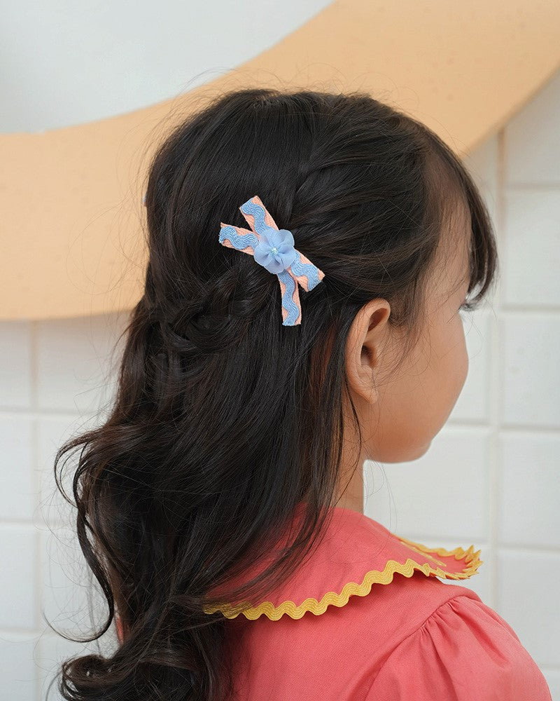 Ariel Bow Hairpin in Blue