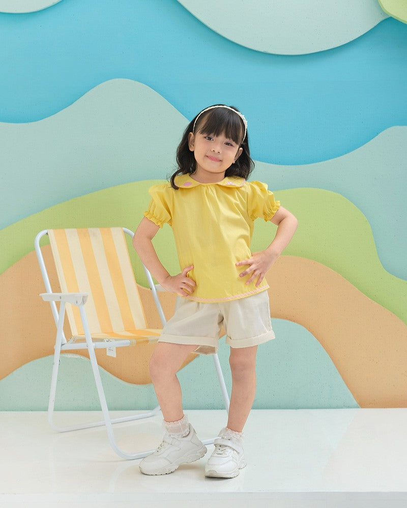 Nami Peterpan Collar Blouse in Yellow