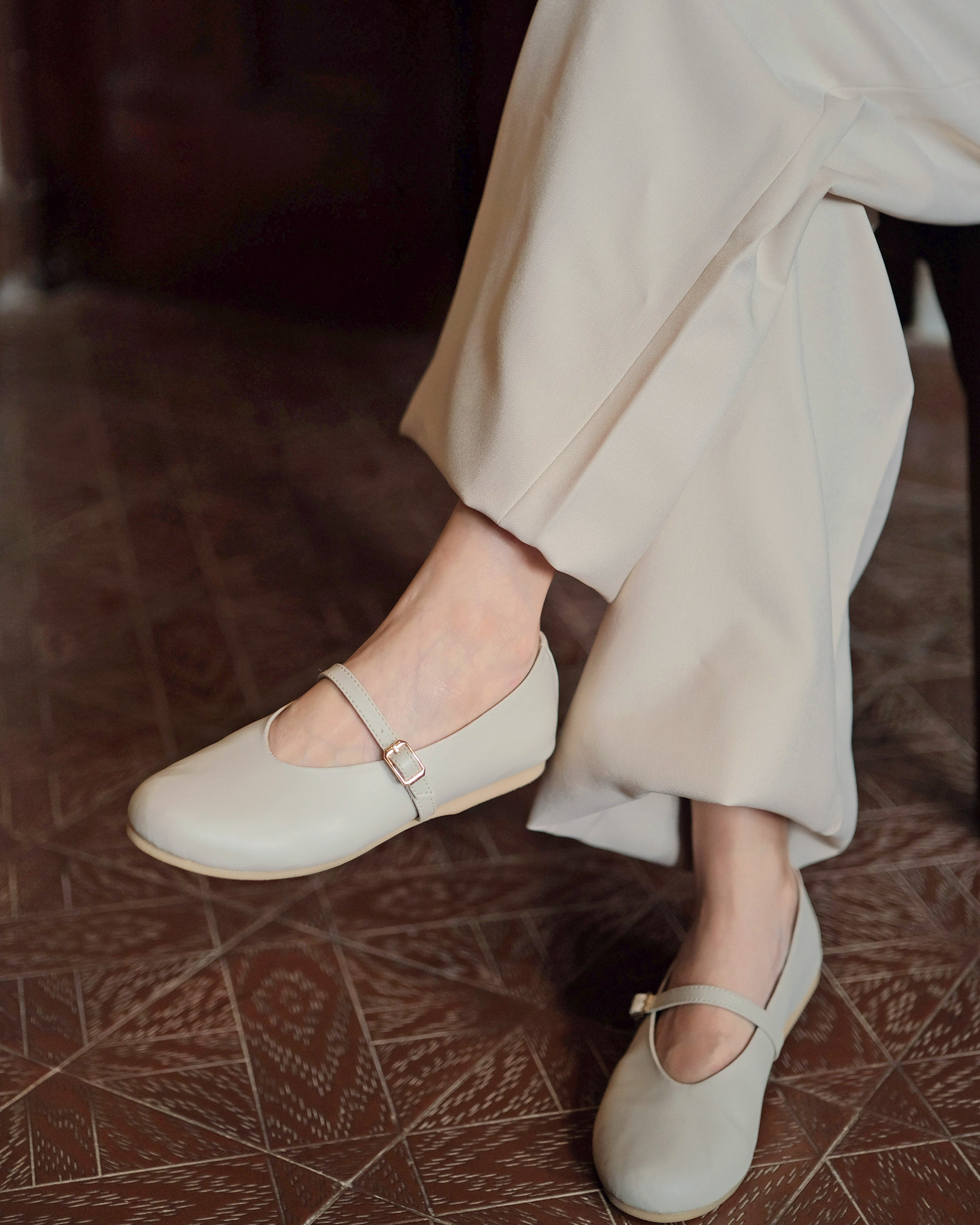 Lady Hope Ballerina Shoes in Cream