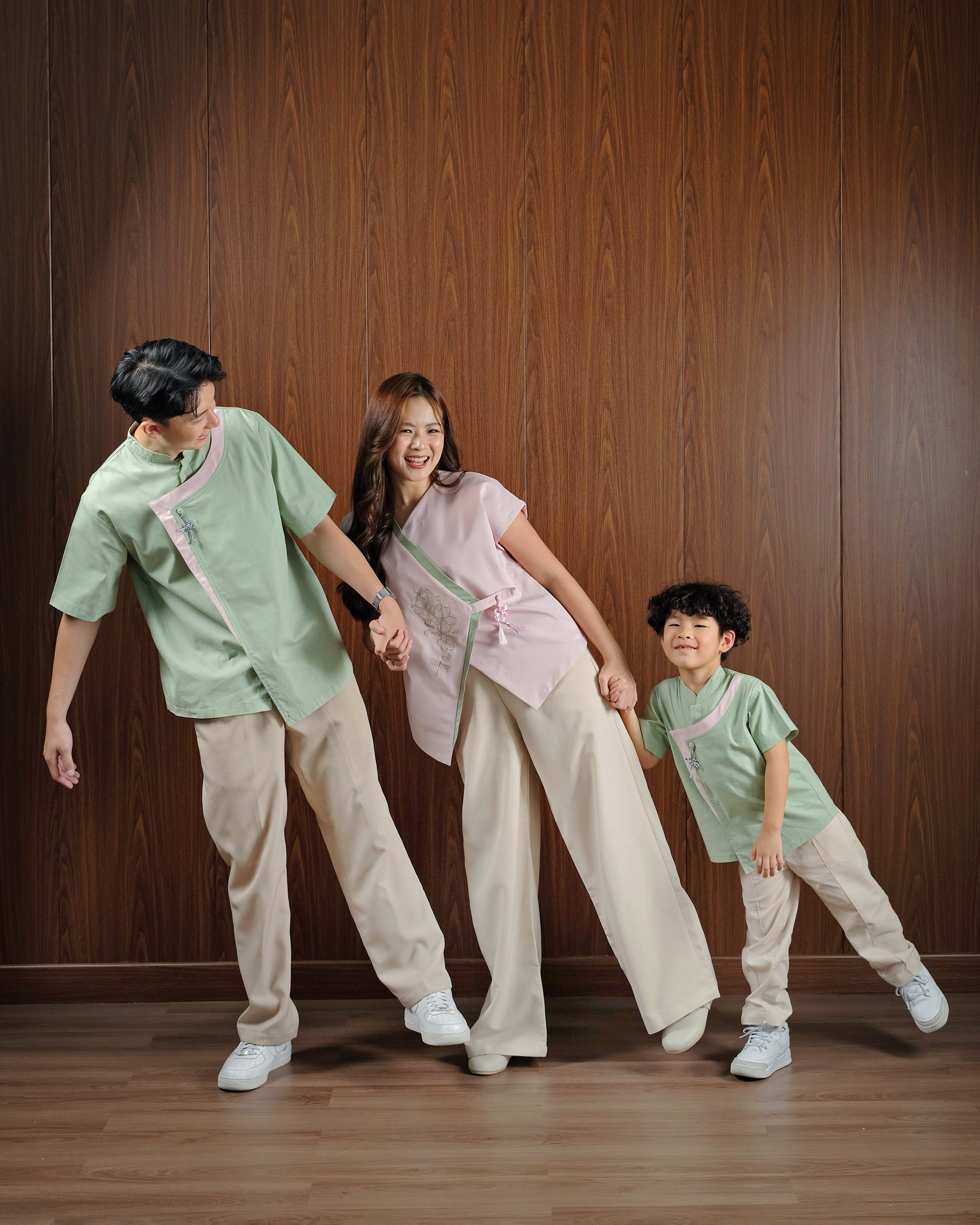 Mr. Han Qipao Shirt in Soft Green