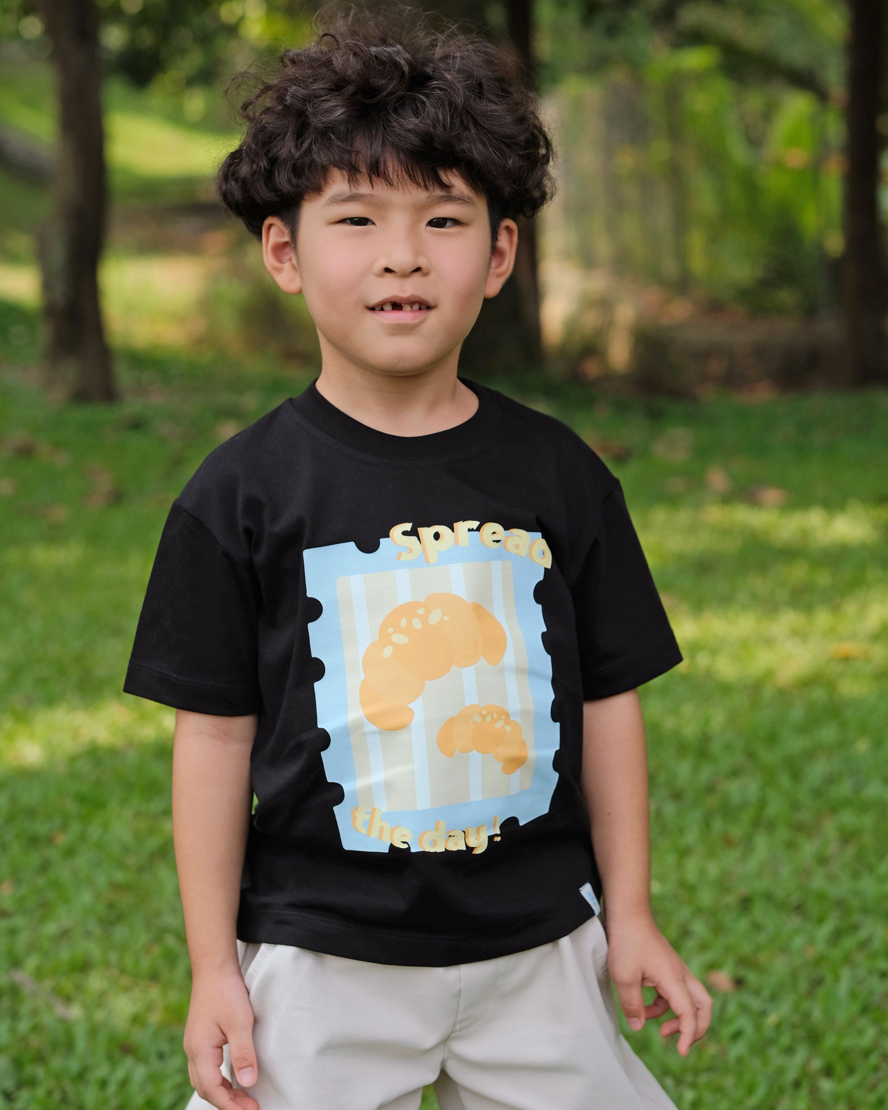 [ Kid's Favorite ] Croissant T-Shirt in Black