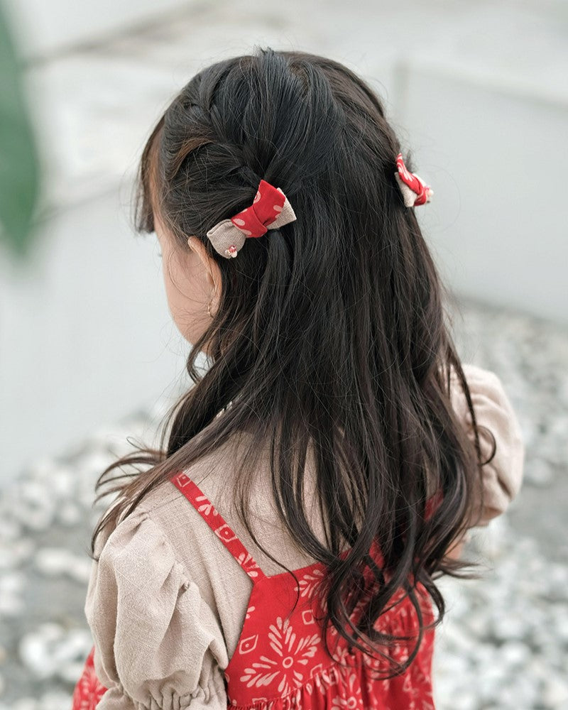 Elok Mini Bow Hairpin in Red
