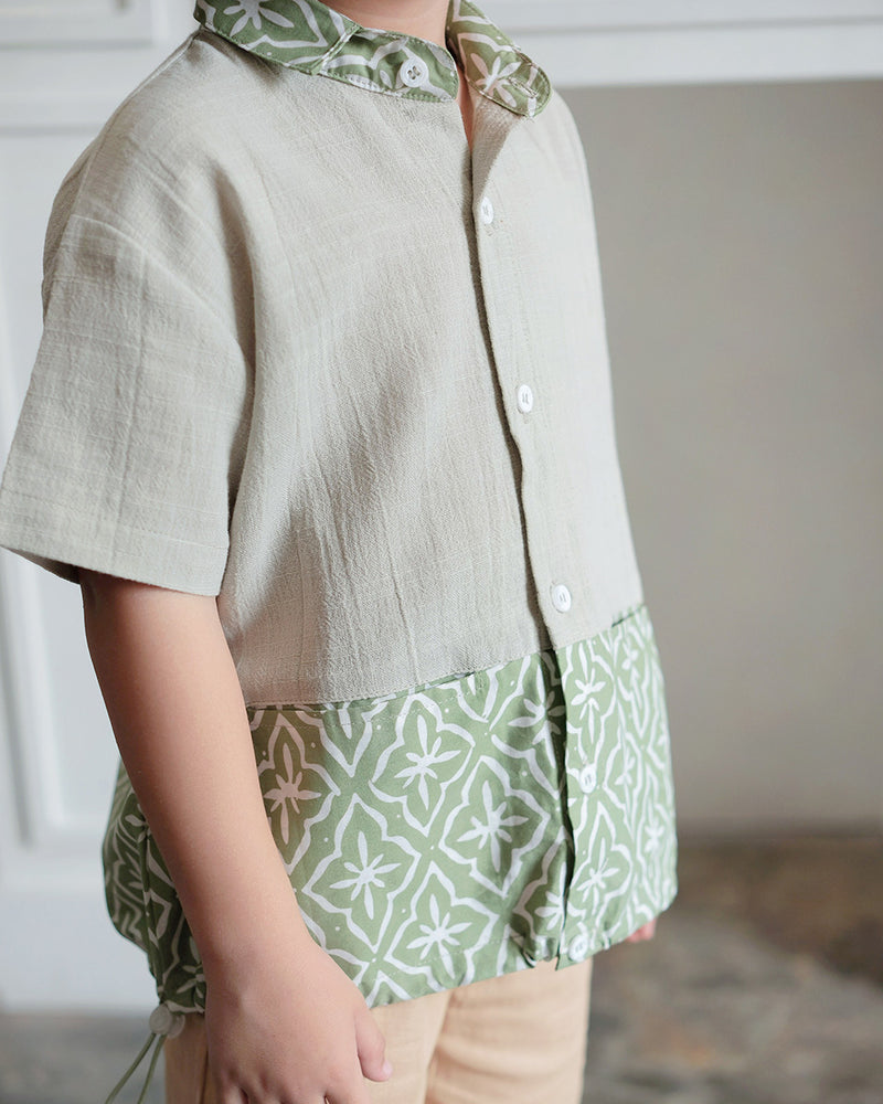 Raka Pocket Batik Shirt in Green