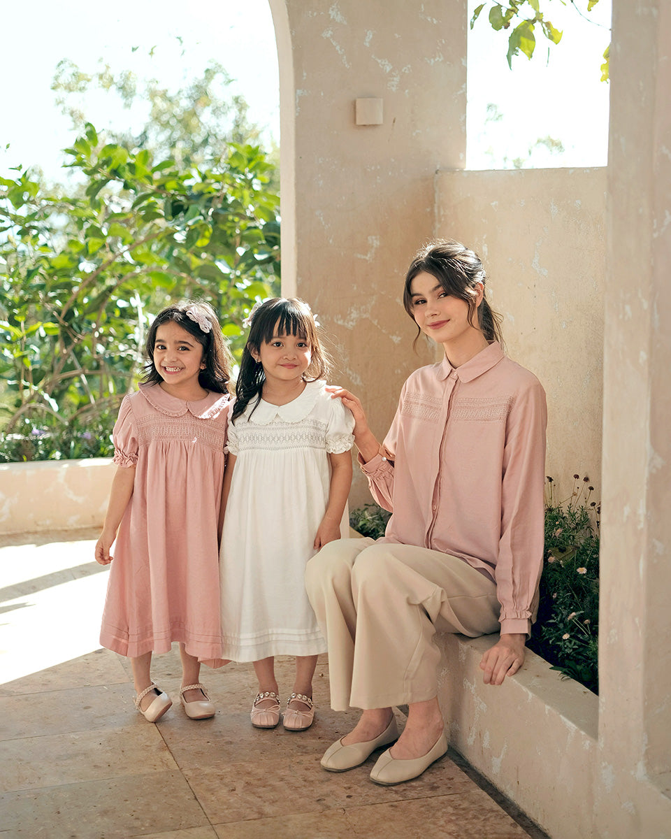 Zelda Smock Dress in Peach