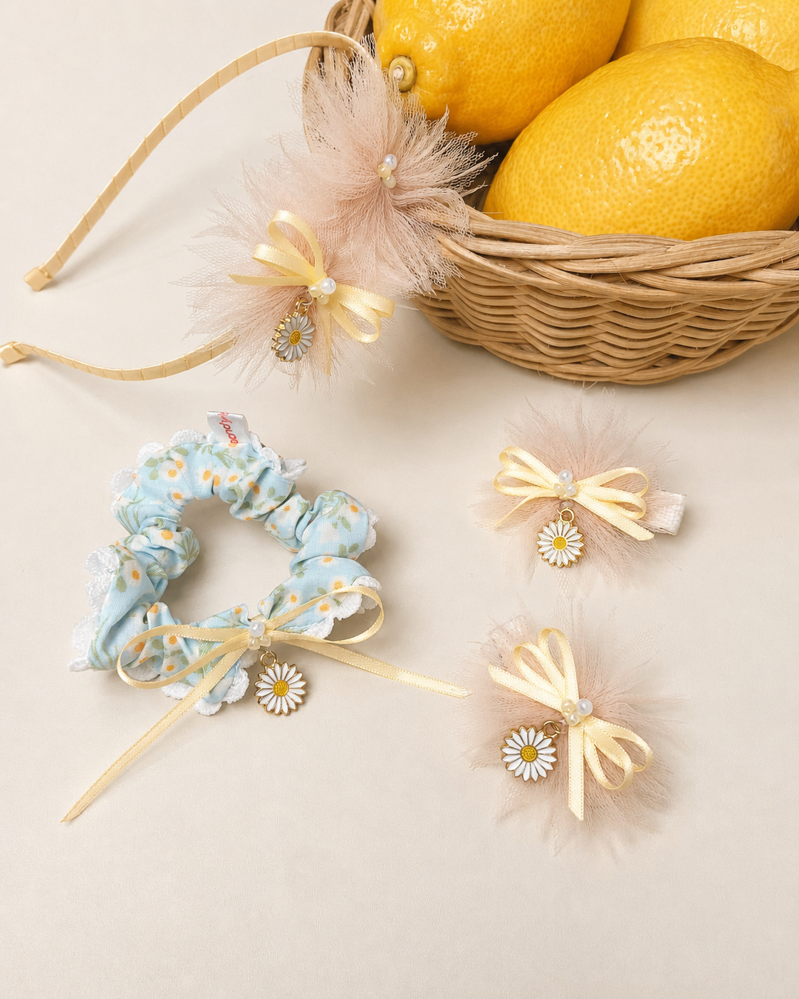 Harvest Accessories Package in Daisy
